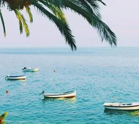 In With Seaview, Terrace, Air Condition, Wifi Appartement Brist