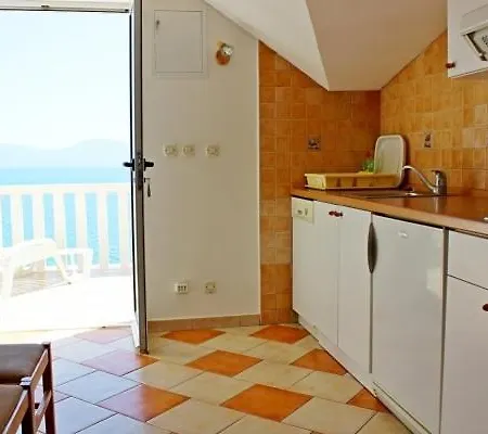 In With Seaview, Terrace, Air Condition, Wifi