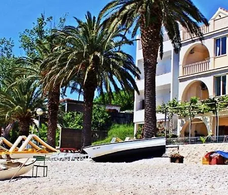 Appartement In With Seaview, Terrace, Air Condition, Wifi