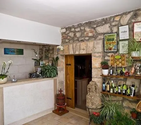 In With Seaview, Terrace, Air Condition, Wifi Appartement Brist